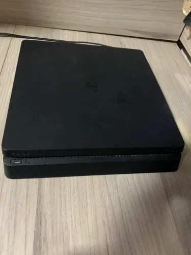 PS4 slim