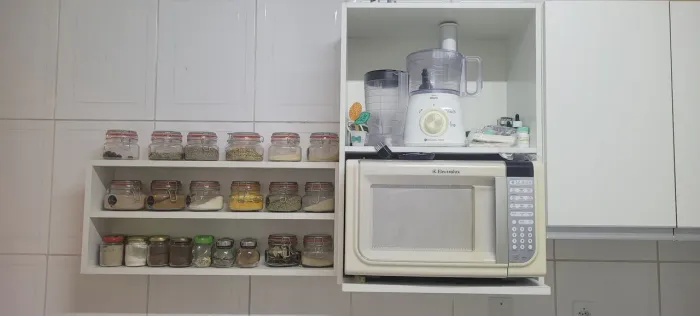 Armarios de cozinha aéreos de três e duas portas MDF