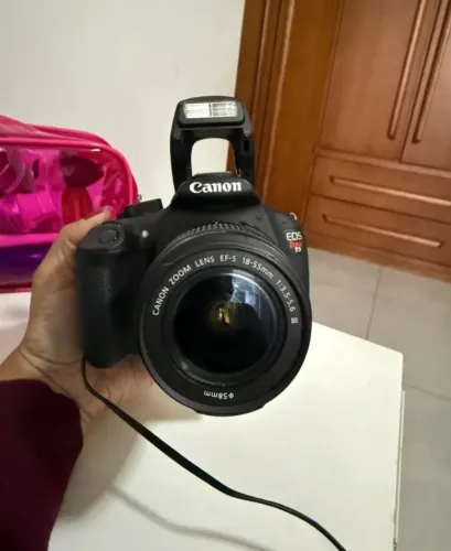 Canon T5 rebel impecavel