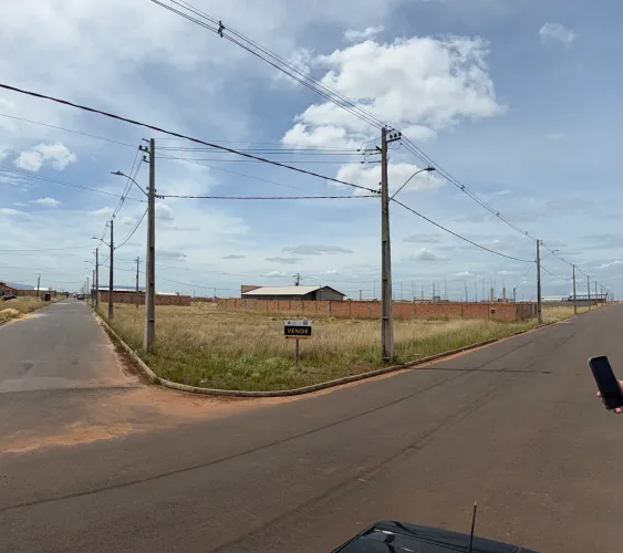 Terreno de esquina CABURAÍ 3 