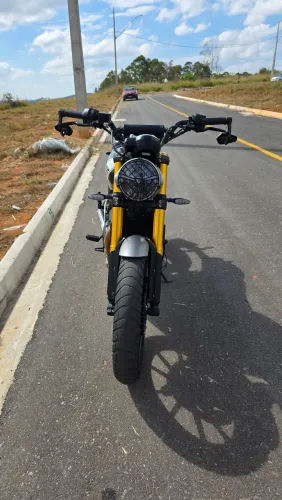 TRIUMPH SCRAMBLER 400X 