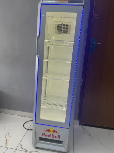 Frigobar Redbull