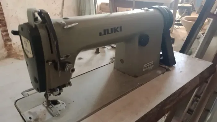 Máquina Costura Reta JUKI DLM -522