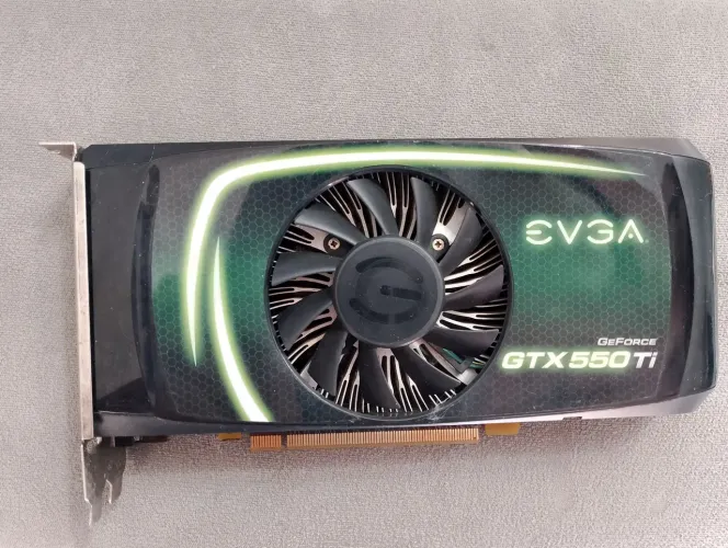 GTX550TI Com detalhe