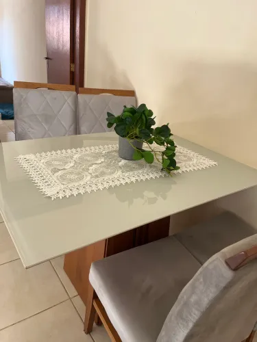 Mesa de jantar - 4 lugares