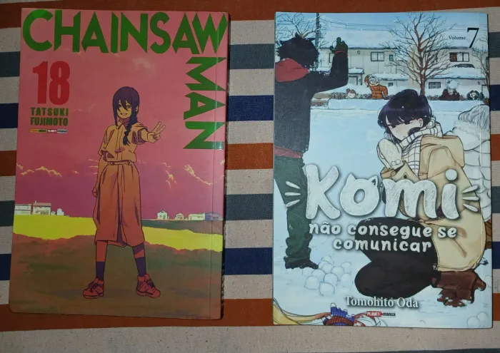 Livro Chainsaw Man Vol 18 e Komi não consegue se comunicar Vol 7