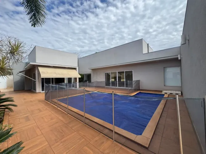 Casa para locação e venda no condomínio Residencial Villa Dumont em Bauru-SP.