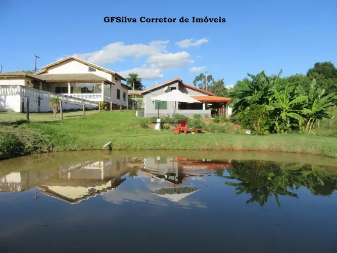 Chácara 1.300 m2 Escritura 3 dorms. asfalto Portaria ótimo local