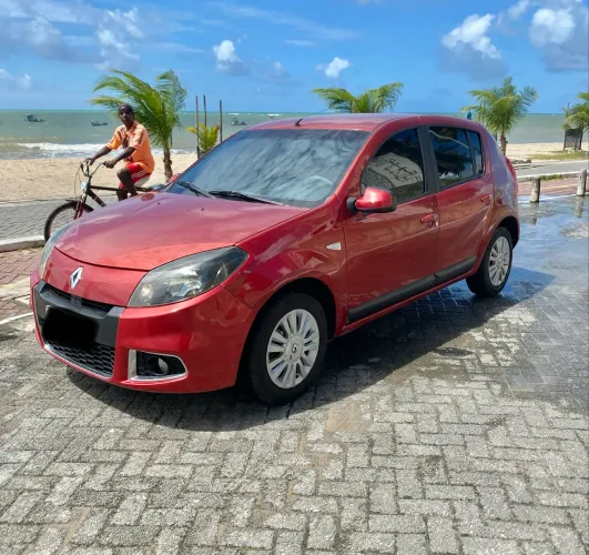 Renault Sandero Privilège Hi-flex 1.6 16V 5P AUT 2013
