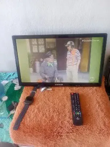 Tv Samsung de 20 polegada não e smart 200 reais 