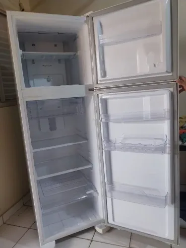 Geladeira eletroluz fos free
