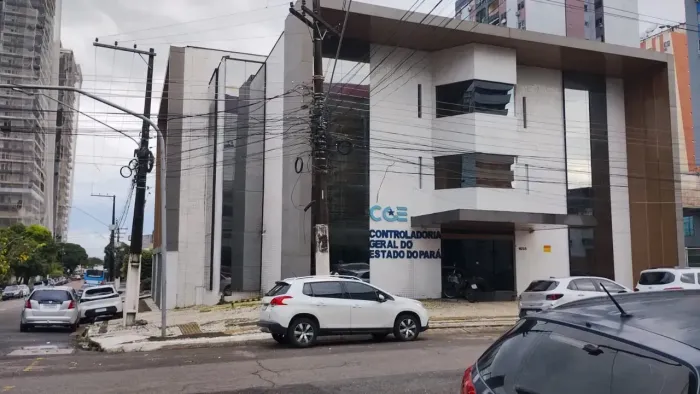 Prédio Comercial 2.000m2, na Rua Municipalidade, esq. Tv. Soares Carneiro