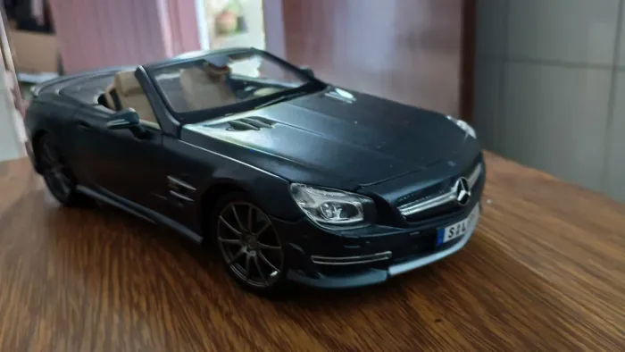 Mercedes Sl 65 AMG Black Séries E 231 Maisto 1/18
