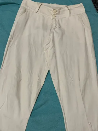 calça comprida cor Branca