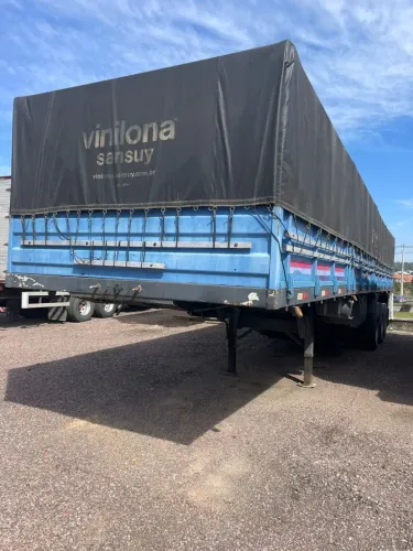 Carreta Graneleira 12,40 mts Facchini 2004 com pneus 