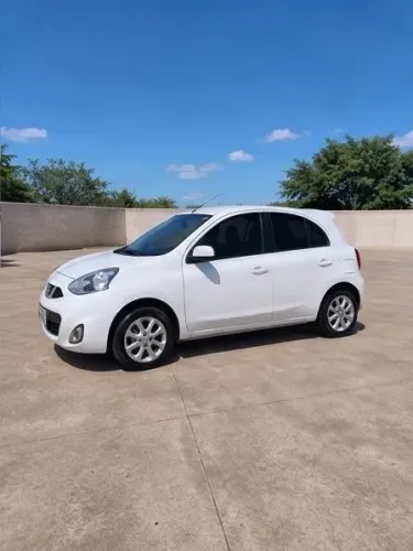 Nissan March SV 1.6 16V Flexstart 5P Mec. 2017