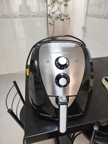 Fritadeira Elétrica sem Óleo/Air Fryer Mondial Grand Family Inox AFN-50-BI Preto 5L
