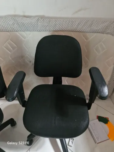 Cadeira escritorio usada