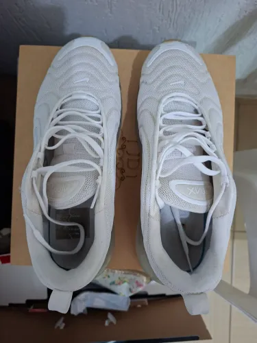 Tênis Nike Air Max 720