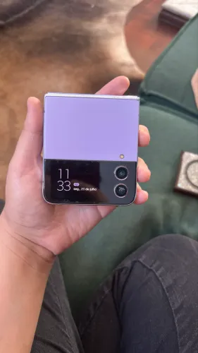 Z Flip 4 defeito na tela