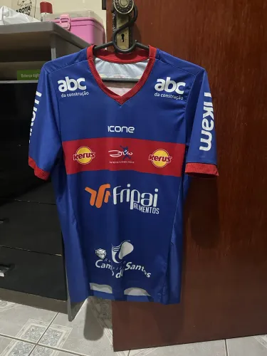 Camisa autografada pelo zico