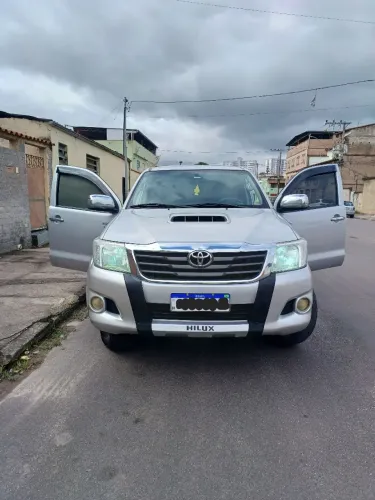 Toyota Hilux CD D4-d 4X4 3.0 TDI Dies. Mec. 2013