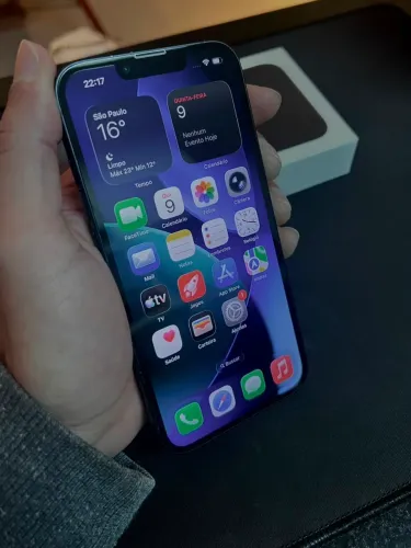 iPhone 13