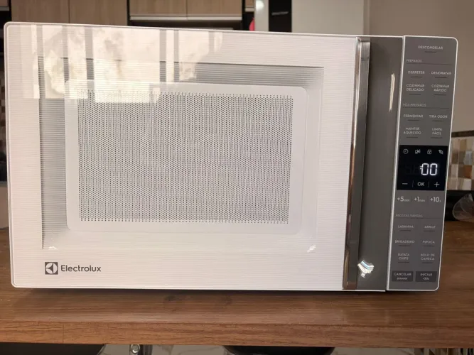 Microondas 23 Ltos sem uso 