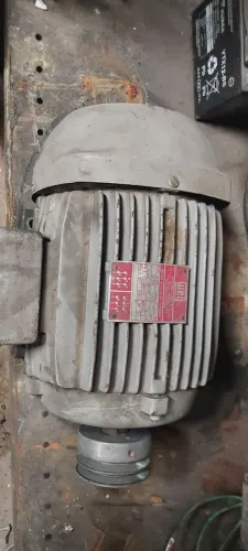 Motor trifásico weg 4 cv com polia