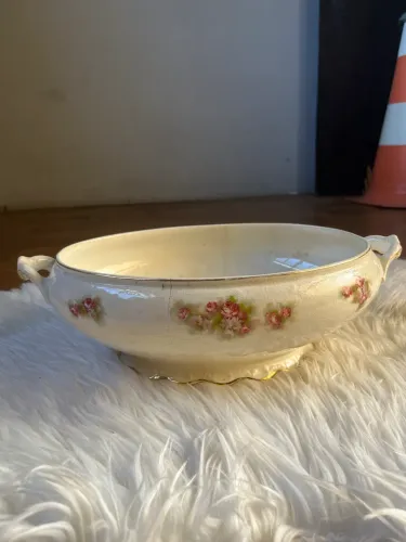 Antiga sopeira/terrina em porcelana inglesa J&G Meakin
