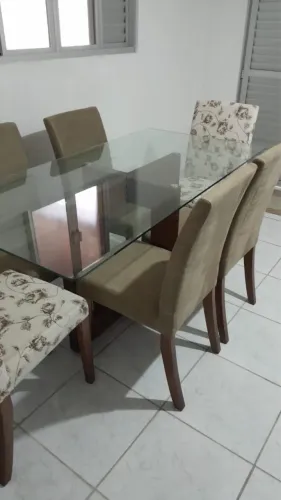 Mesa de vidro - 6 cadeiras