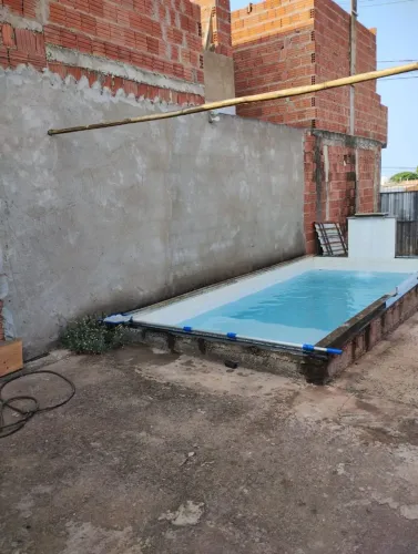 Terreno com Casa iniciada em Araras SP