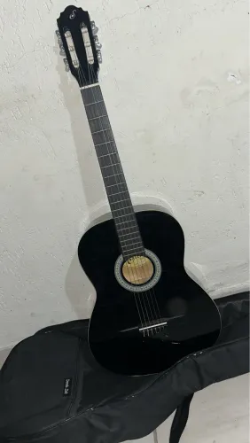Violão clássico Giannini