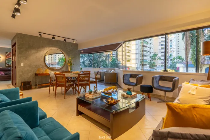 Apartamento para venda em Cambuí com 4 quartos, sendo 3 suítes, 235m²