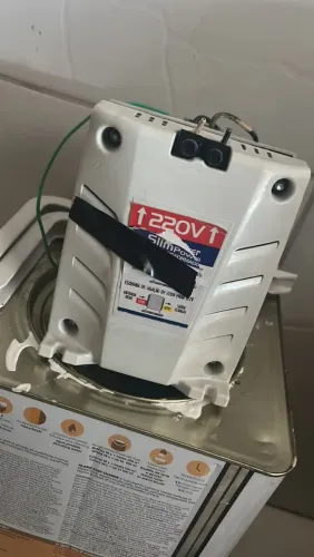 Vendo transformador de 5000 VA pouco tempo de uso e funcionando perfeitamente