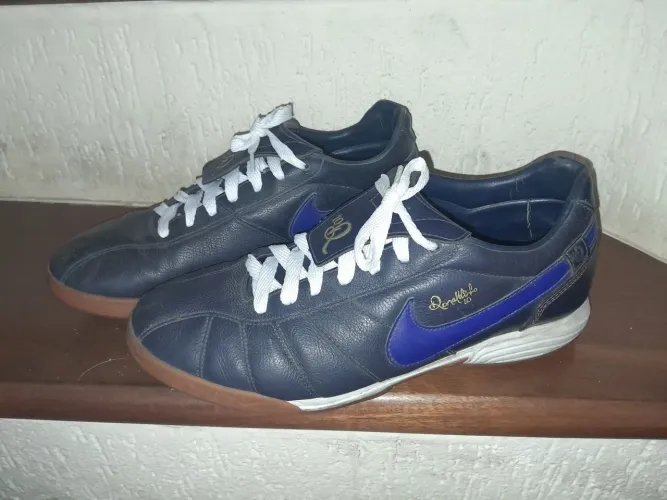 Chuteira Nike Tiempo Ronaldinho R10 (43)