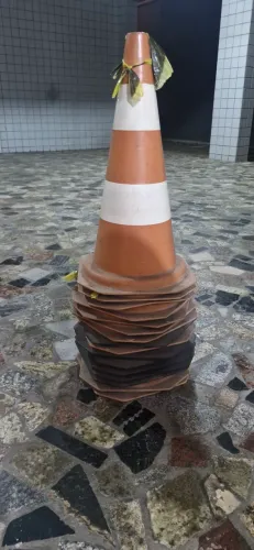 CONE PARA FECHAR RUA ($20 a unidade)