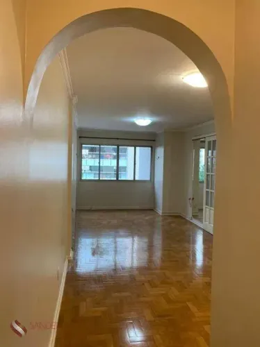Apartamento à Venda no Condomínio Edifício Maria Paula Rua Gaivota, 960 Moema, São Paulo