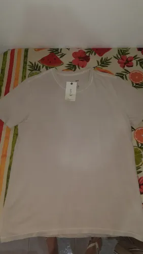 Camisa South G com etiqueta