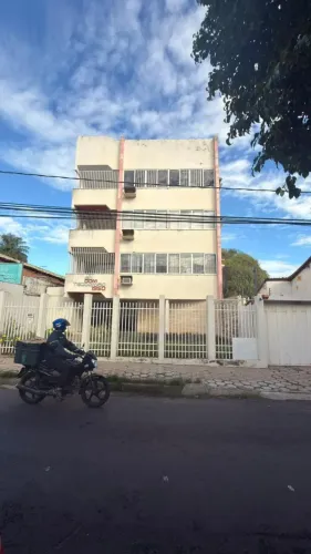 APARTAMENTO À VENDA PRÓXIMO A FREI SERAFIM