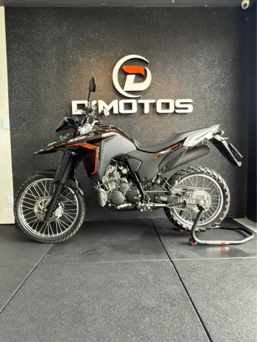 YAMAHA LANDER CONECTED - 2026