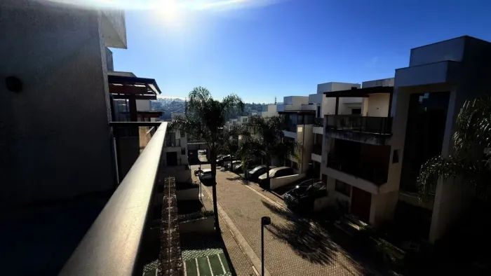 Casa em Condomínio para Locação em Cotia, Parque Rincão, 3 dormitórios, 1 suíte, 4 banheir