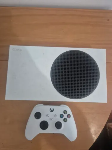 Vendo meu xbox series S em excelente estado!