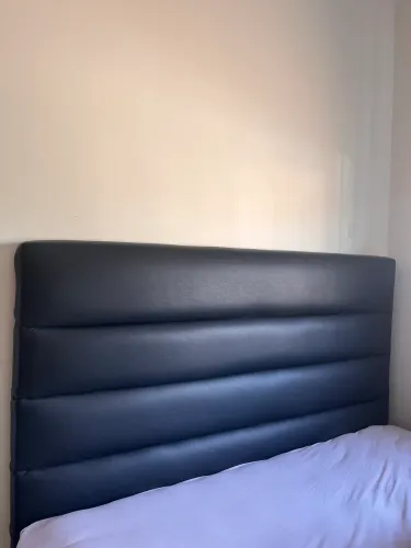 Cabeceira de Cama em Courino