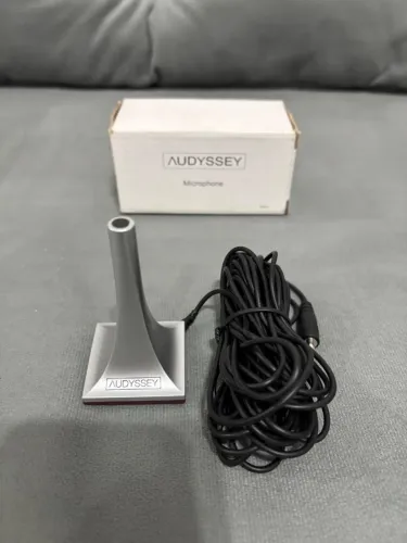 Microfone de calibração Audyssey para receiver HT.