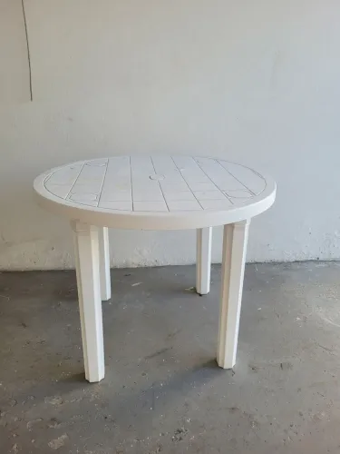 Mesa Redonda de Plástico com Pés Desmontavel <br>Plastico ReforçadoEsa