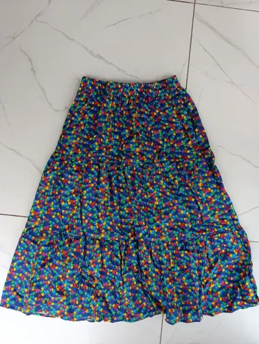 Saia longa de bandeirinhas