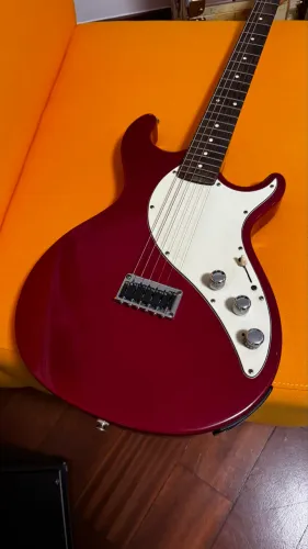 Guitarra Variax 300