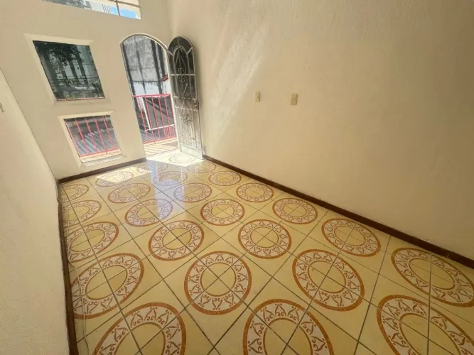 sala comercial Bairro Ipiranga com banheiro, acabamento em cerâmica