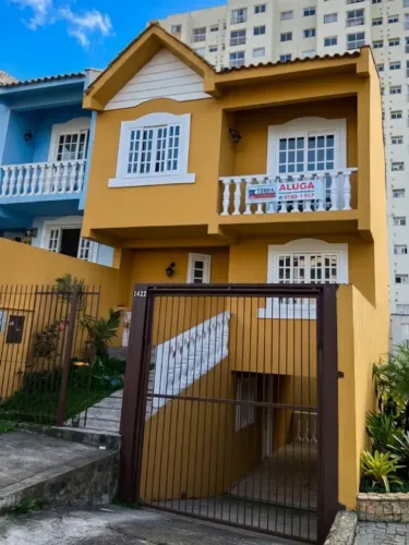 SOBRADO TRIPLEX 3D + ESCRITÓRIO, Apenas 180m do Shopping São José e Calçadão da Rua XV 